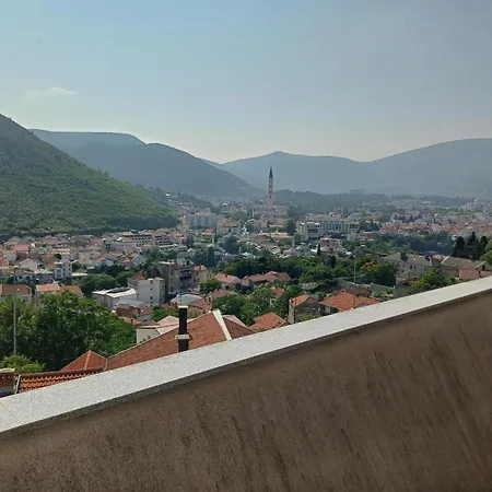 Apart Mostar 公寓 *